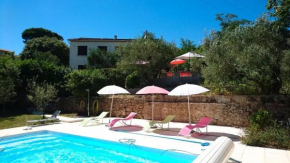 Villa chaleureuse en sud Ardèche avec piscine privée 200 m²